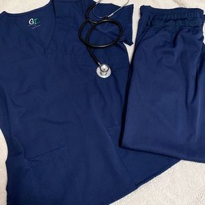 GT Performance Top/Bottom Scrubs